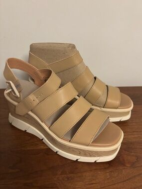 Sorel Joanie III Ankle Strap Wedge Sandal in Honest Beige
